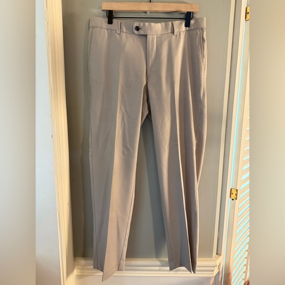 Peter Millar Tan Chinos Versatile Comfort - Picture 1 of 10
